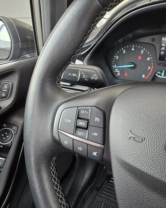 Ford Focus cena 51900 przebieg: 83400, rok produkcji 2020 z Legionowo małe 137